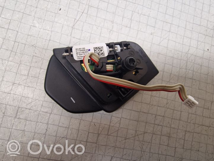 Skoda Octavia Mk4 Boutons / interrupteurs volant 5E3951523