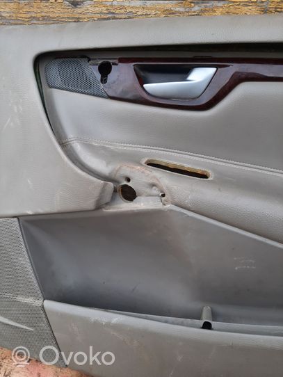 Volvo V70 Rivestimento del pannello della portiera anteriore 39965084