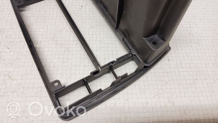 Volkswagen PASSAT B5.5 Rivestimento pannello centrale del cruscotto 3B0858069K