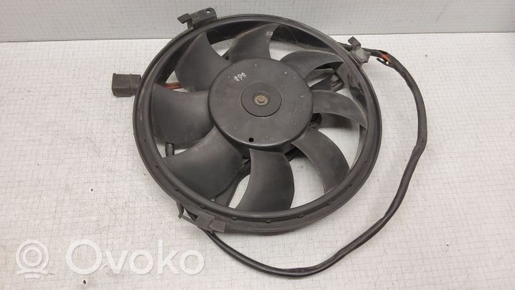 Volkswagen PASSAT B5 Ventilador del aire acondicionado (A/C) (condensador) 8D0959455R