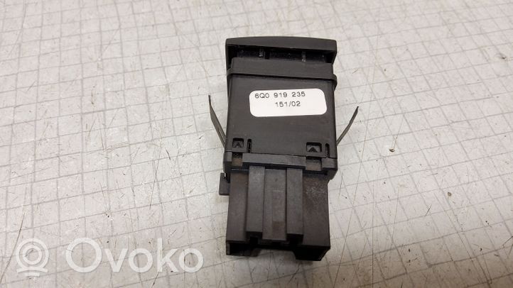 Volkswagen Polo Interruptor de encendido/apagado del airbag de pasajero 6Q0919235