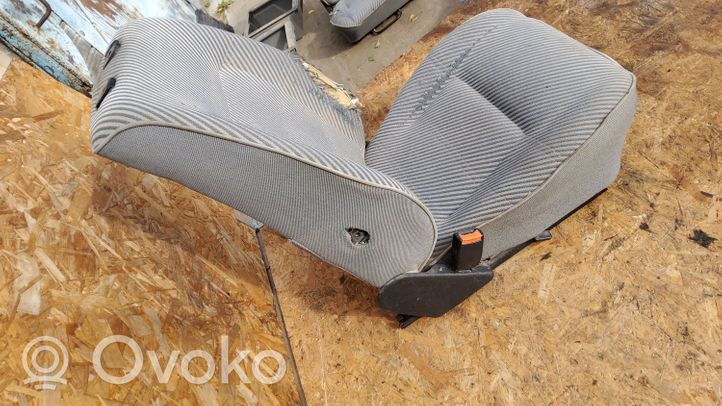 Volkswagen Transporter - Caravelle T4 Front driver seat 