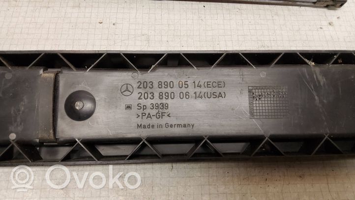 Mercedes-Benz C W203 Triangle d'avertissement 2038900514