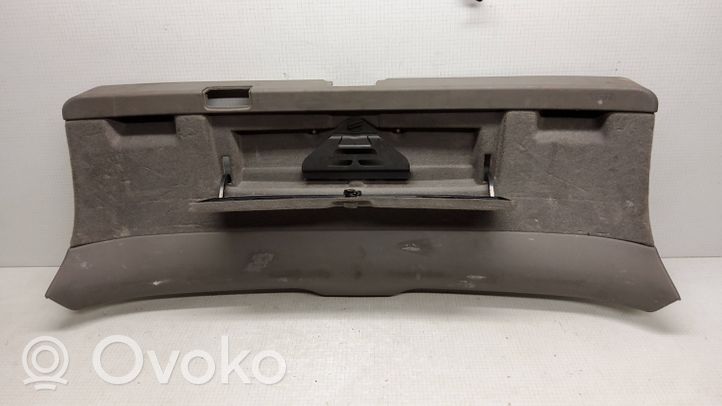 Audi A4 S4 B6 8E 8H Garniture panneau latérale du coffre 8E9867979