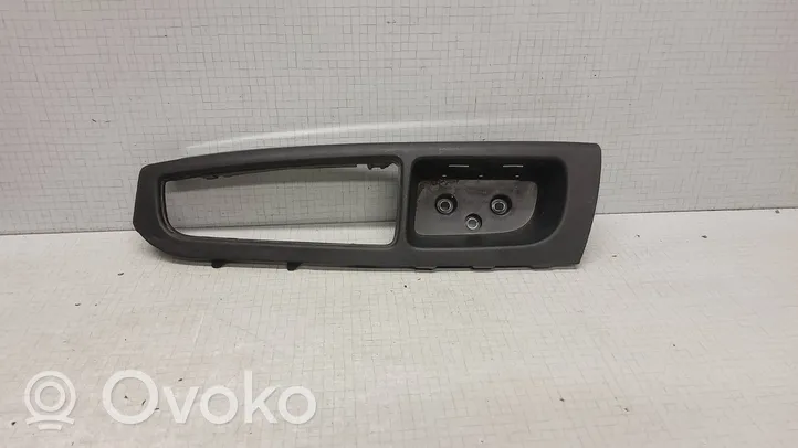 Fiat Bravo Altro elemento di rivestimento della portiera anteriore 735443256