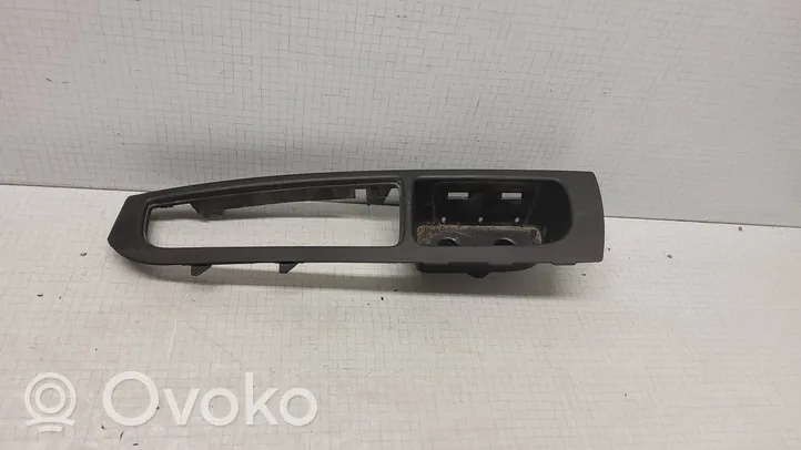 Fiat Bravo Inne elementy wykończeniowe drzwi przednich 735443256