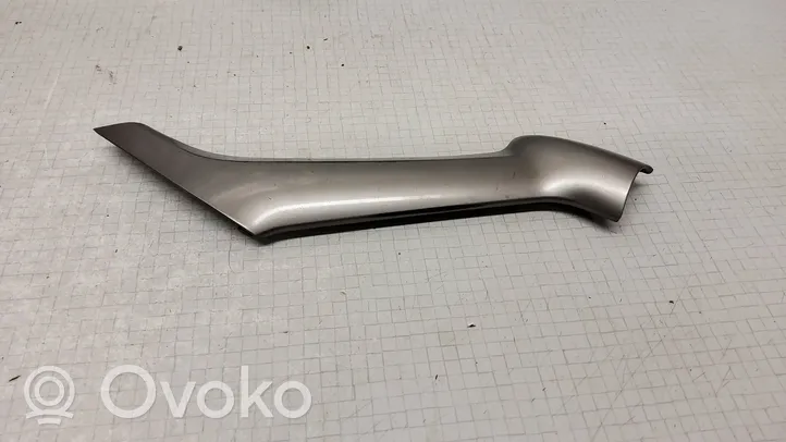 Toyota Verso Rivestimento della maniglia interna per portiera anteriore 677420F050