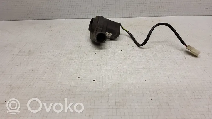 BMW 3 E46 Dzinēja vadības bloka ventilators 0130002831