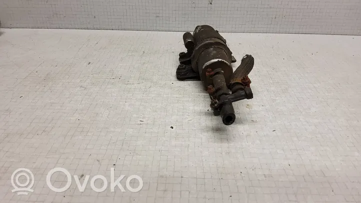 BMW 3 E46 Fuel injection high pressure pump 