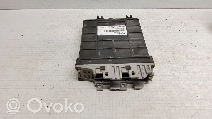 Volkswagen Vento Engine control unit/module 0261203266