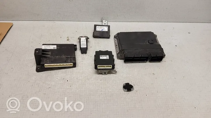 Toyota Verso Kit centralina motore ECU e serratura 896610F141