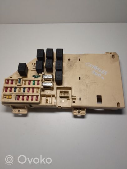 Chrysler 300M Fuse module 