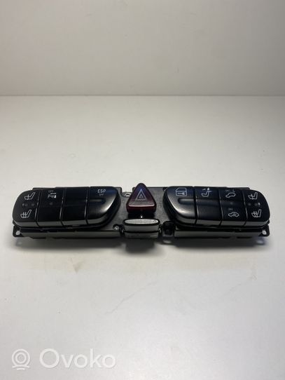 Mercedes-Benz C W203 Hätävilkkujen kytkin 2038210251