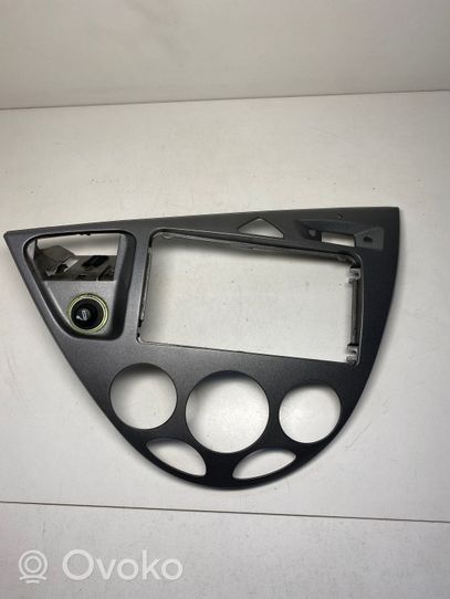 Ford Focus Dashboard center trim panel 