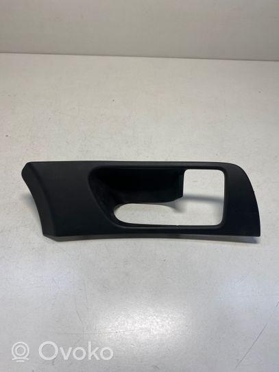 Toyota Avensis T250 Altro elemento di rivestimento della portiera anteriore 6761705020