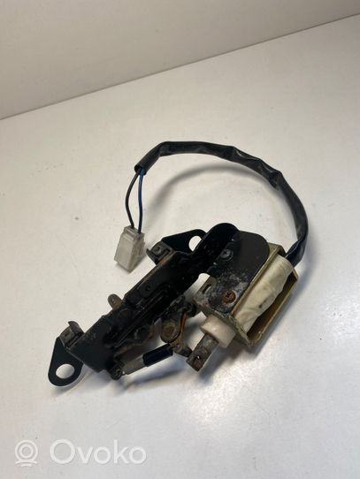 Alfa Romeo 156 Serrure de loquet coffre 65005900