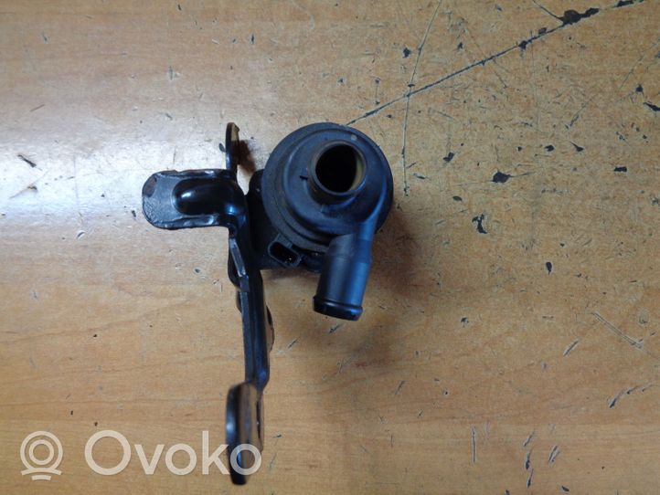 Skoda Rapid (NH) Pompe à eau de liquide de refroidissement 6R0965561A