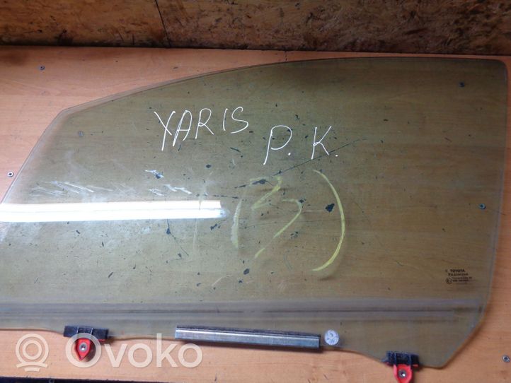 Toyota Yaris Szyba drzwi przednich 43R001583
