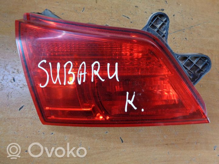 Subaru Legacy Lampy tylnej klapy bagażnika 23620073