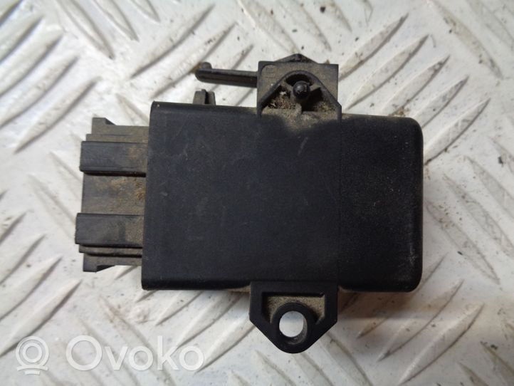 Volkswagen Caddy Seat heating relay 1K0959772