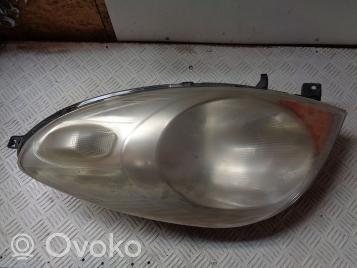 Nissan Note (E11) Headlight/headlamp 260109U100