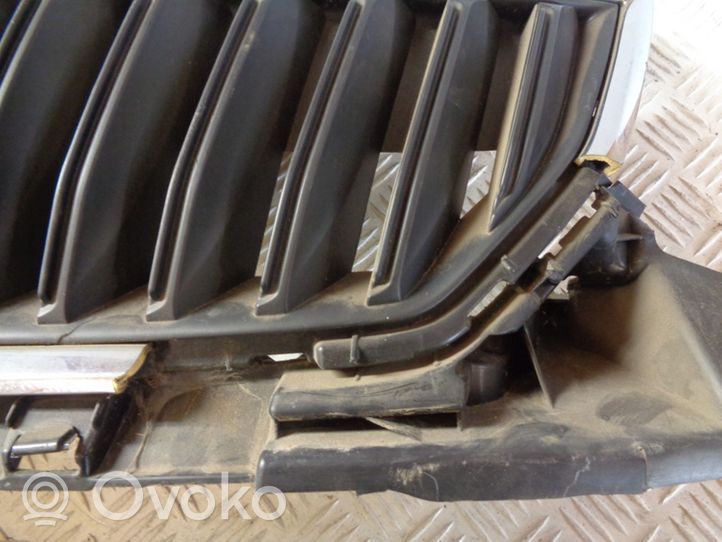 Skoda Fabia Mk3 (NJ) Maskownica / Grill / Atrapa górna chłodnicy 6V0853653