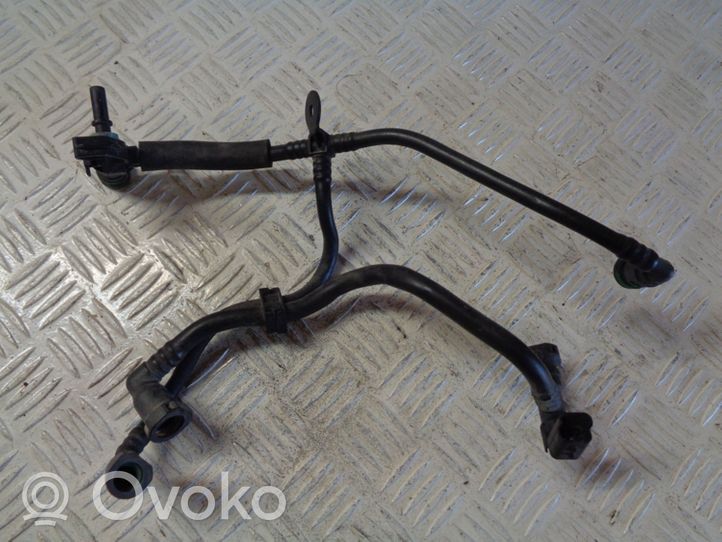 Peugeot 2008 I Linea/tubo/manicotto del vuoto 5617113