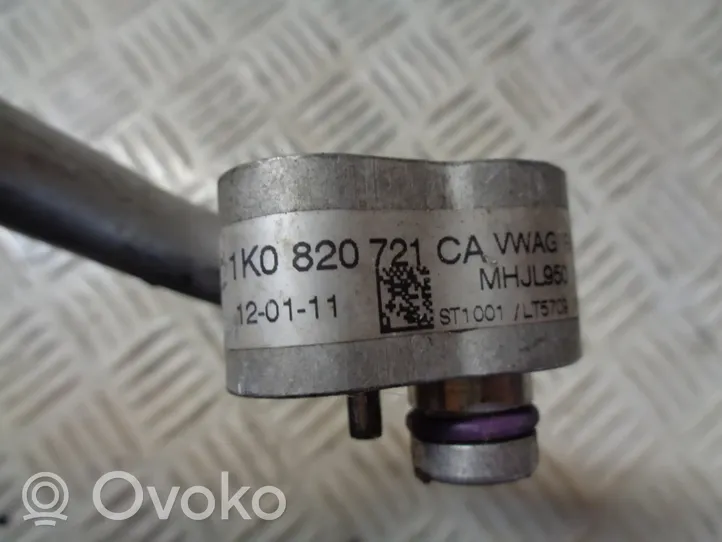 Skoda Yeti (5L) Трубка (трубки)/ шланг (шланги) кондиционера воздуха 1K0820721CA
