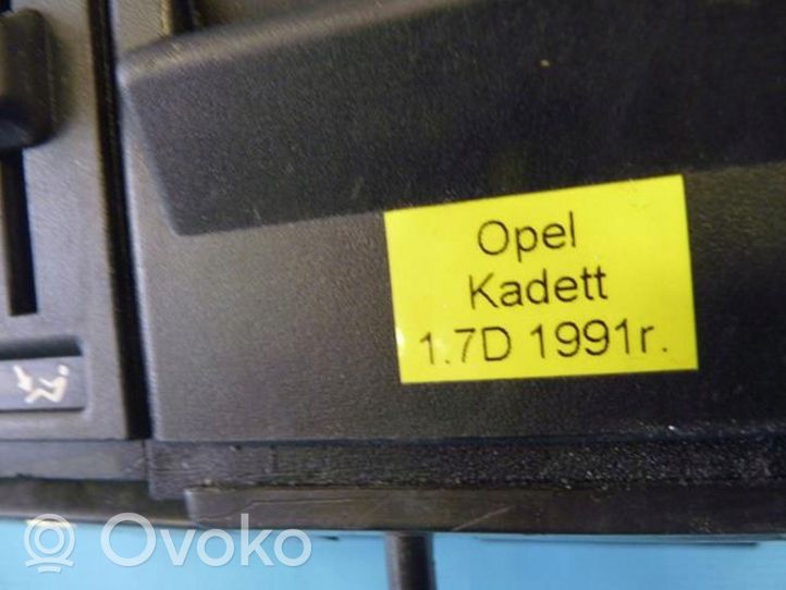 Opel Kadett E Panel klimatyzacji 