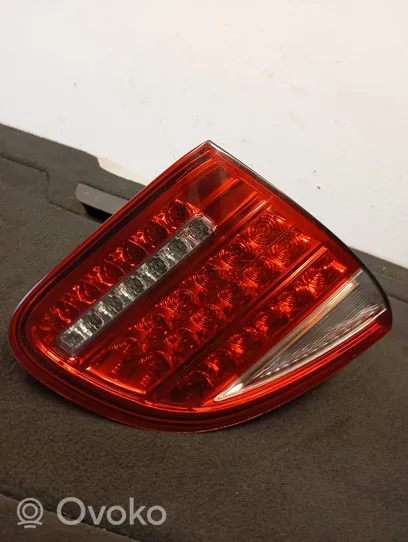 Porsche Cayenne (92A) Luci posteriori del portellone del bagagliaio 7P5945093K