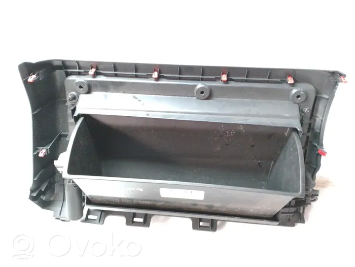 Toyota RAV 4 (XA50) Vano portaoggetti 5555042200C0