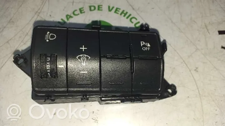 Hyundai i30 Interruttore/pulsante di controllo multifunzione 93310A6270