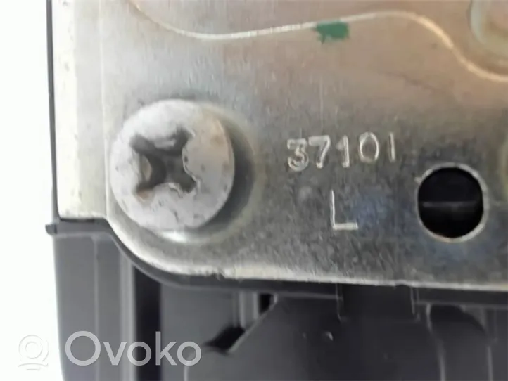 Nissan Qashqai+2 Moteur de centralisation serrure de porte arrière 37101L