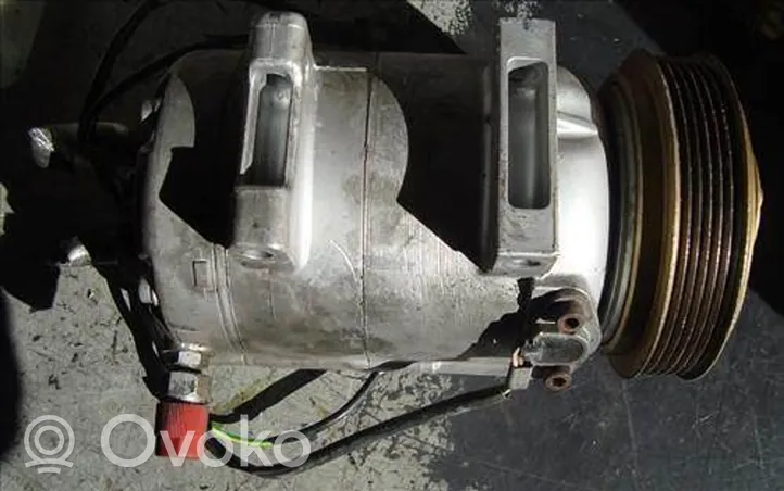 Audi 100 S4 C4 Compressore aria condizionata (A/C) (pompa) 