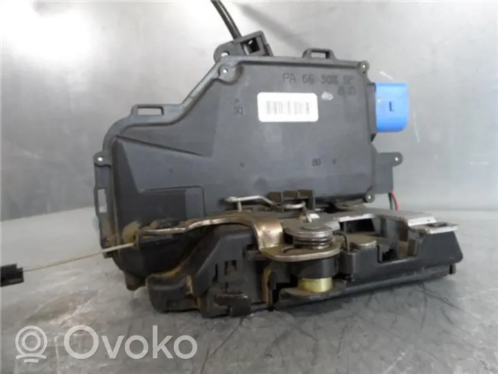 Skoda Octavia Mk2 (1Z) Motore bloccaggio porta posteriore 7L0839016