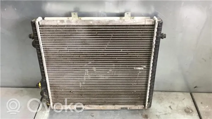 Renault Rapid Radiateur de refroidissement 