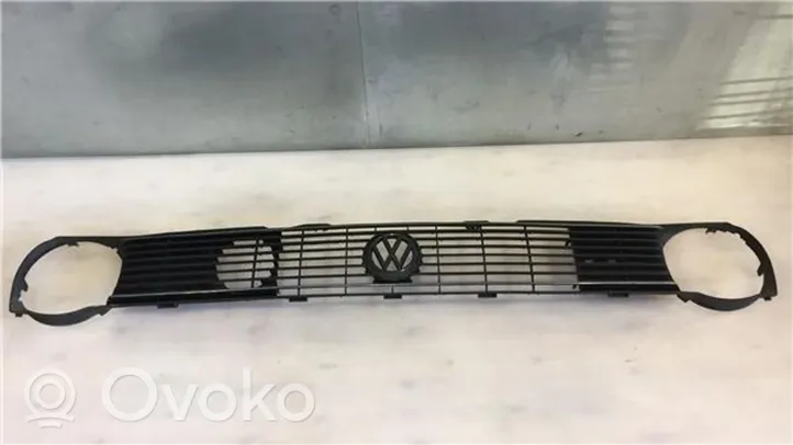 Volkswagen Polo II 86C 2F Grille de calandre avant 867853653