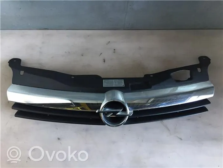 Opel Astra H Front grill 13241967