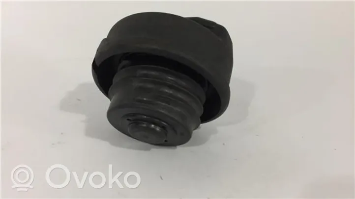 Volkswagen Lupo Tapón del depósito de combustible 1H0201553