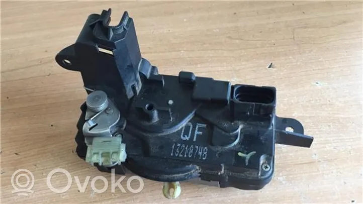 Opel Zafira B Moteur de verrouillage porte avant 13210748