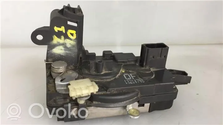 Opel Zafira B Moteur de verrouillage porte avant 13210748