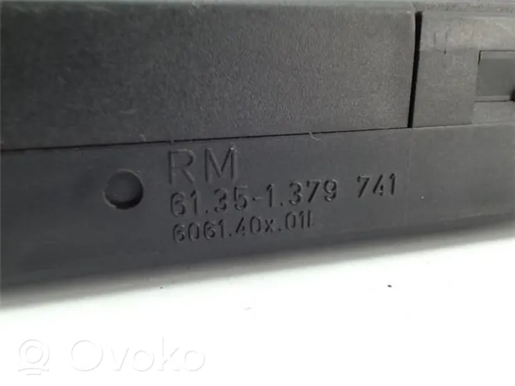 BMW 5 E34 Door central lock control unit/module 61351379741