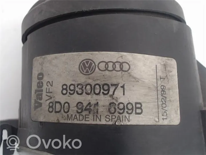 Audi A4 S4 B5 8D Priešrūkinis žibintas priekyje 8D0941699B