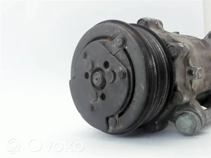 Volkswagen Polo II 86C 2F Compressore aria condizionata (A/C) (pompa) 6N0820803A