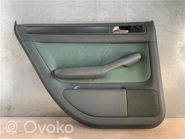 Audi A6 Allroad C5 Rivestimento del pannello della portiera posteriore 4B0863981