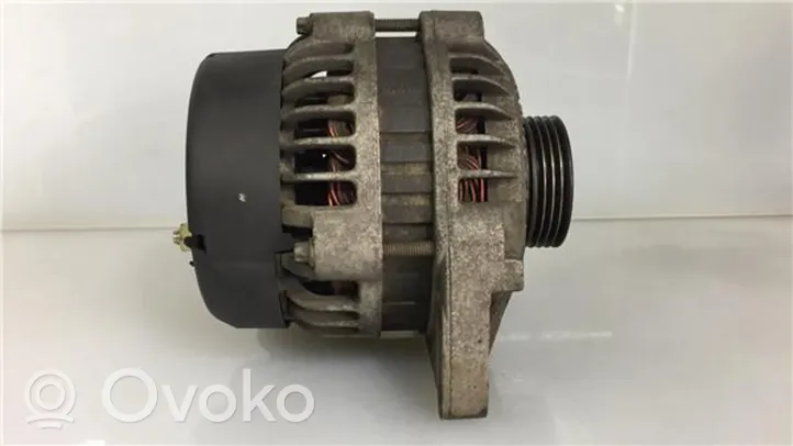 Renault Clio I Generatore/alternatore 872258