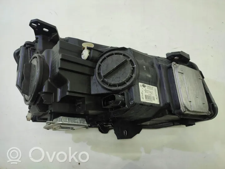 Mercedes-Benz A W176 Lampa przednia A1768200561