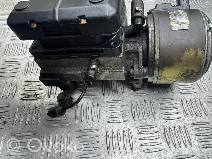 Citroen C5 Pneimatiskās piekares kompresors 9636716080