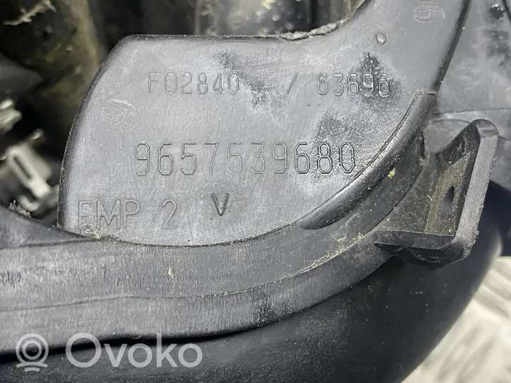 Citroen C3 Kolektor ssący 9657539680