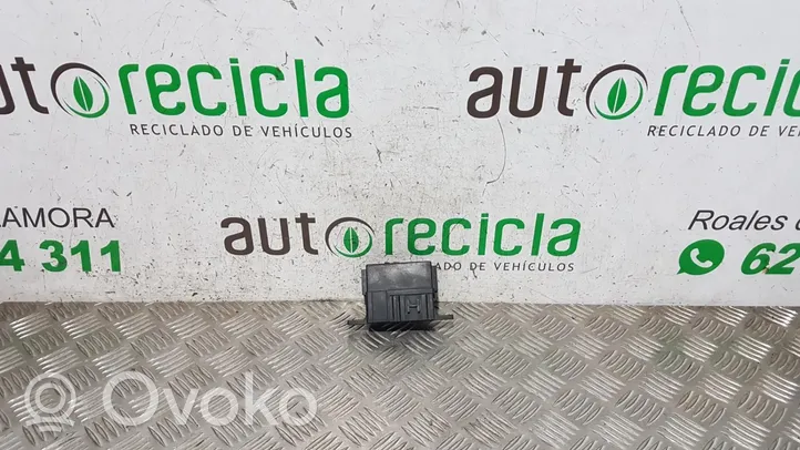 Suzuki Vitara (ET/TA) Module de fusibles 